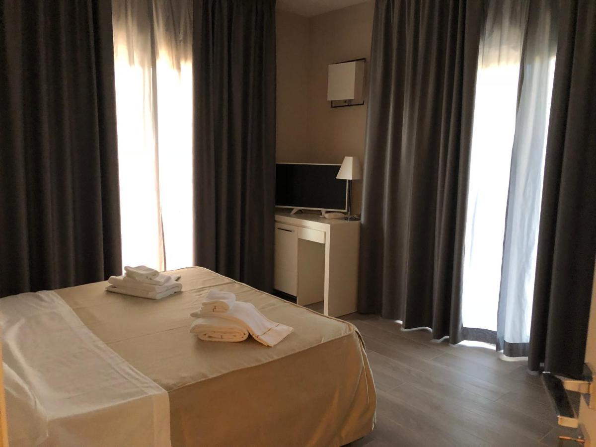 Hotel Boutique Carolina Marina di Castagneto Carducci Extérieur photo